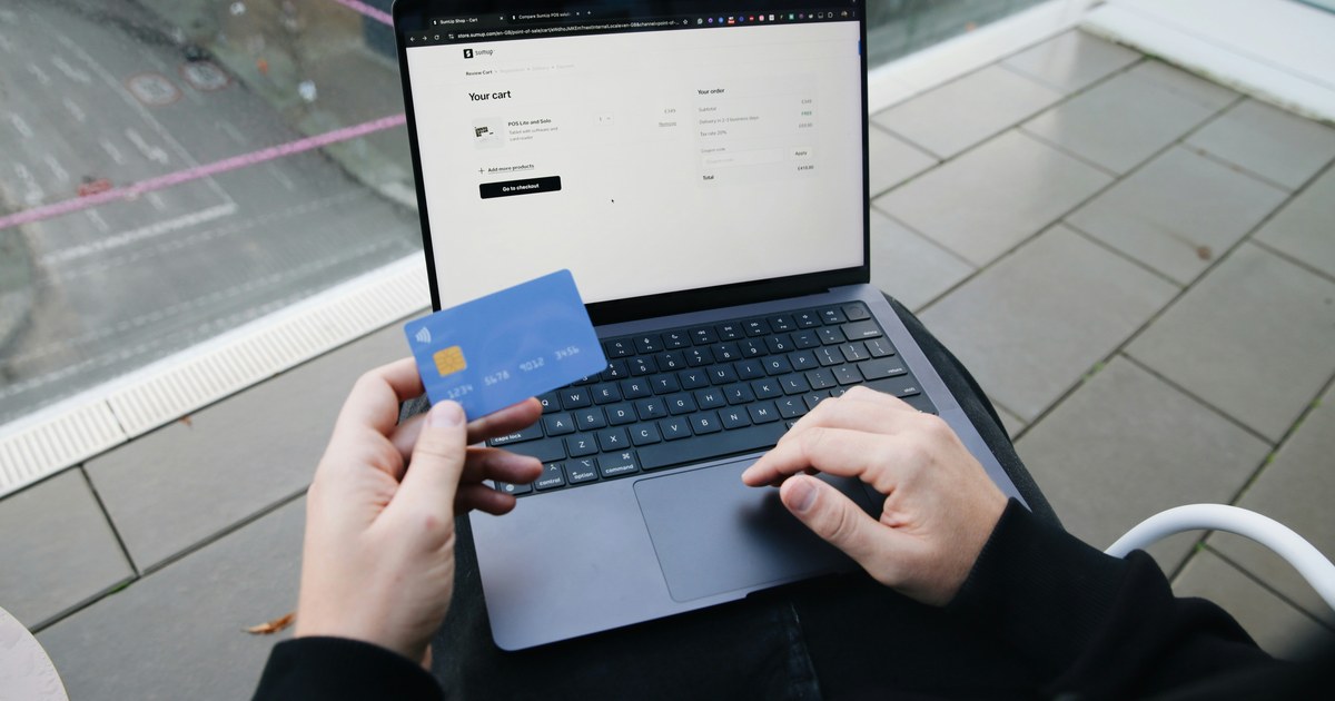 Шахрайство на OLX, Instagram та Facebook 2026: 5 типових схем фейкових продавців і покупців